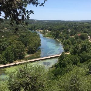 Meet your Posher, Bailey